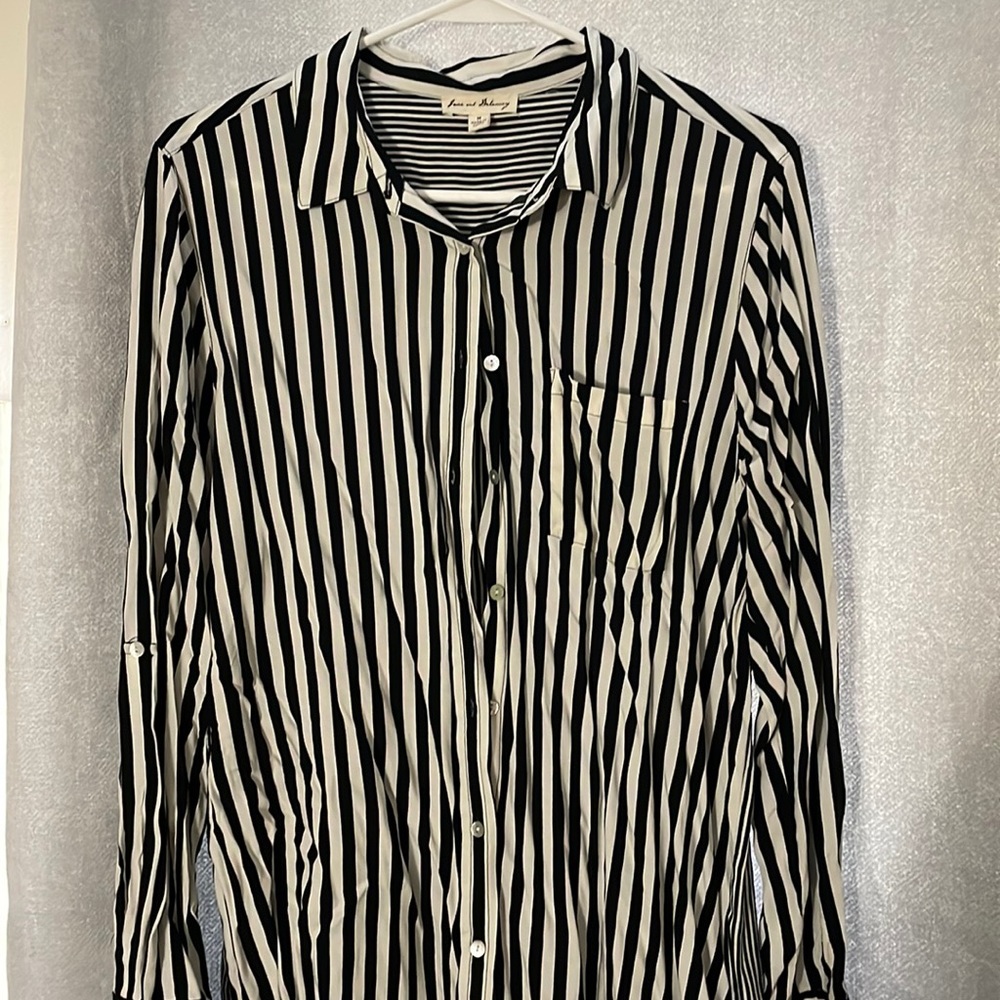 Striped casual long sleeve button up